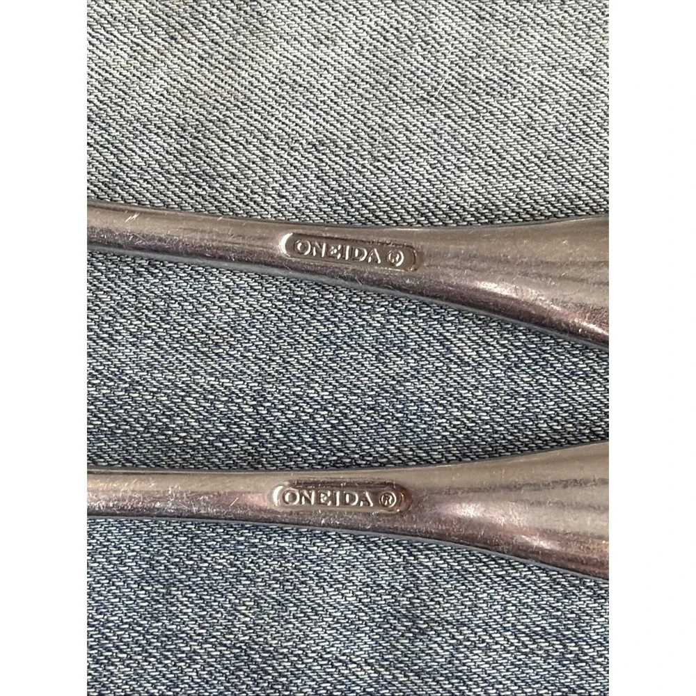 Oneida glossy voss